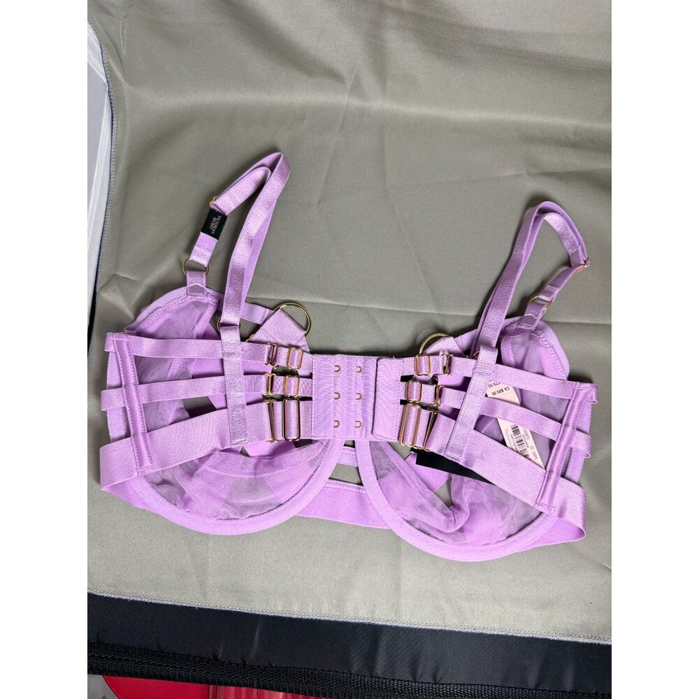 NWT Victoria Secret Sexy Strappy Caged Open Cup Demi Bra in Lilac size 34DD - Picture 3 of 10